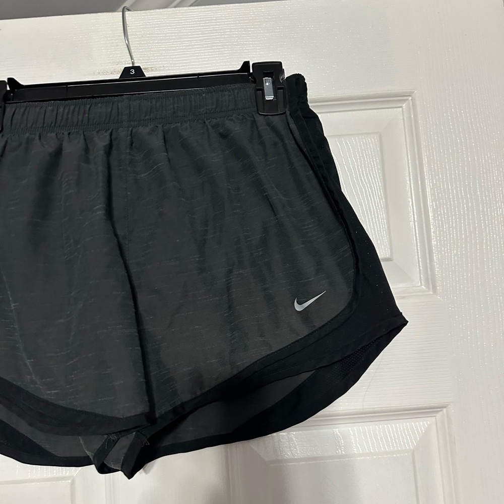 Nike Dri Fit Women's Athletic Running Shorts - Picture 3 of 11